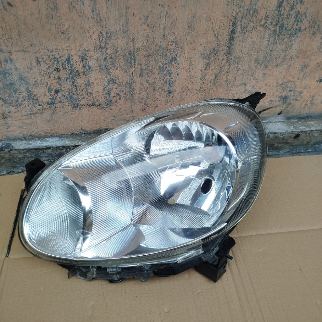 headlamp lampu depan nissan march 2011 2012 2013 original