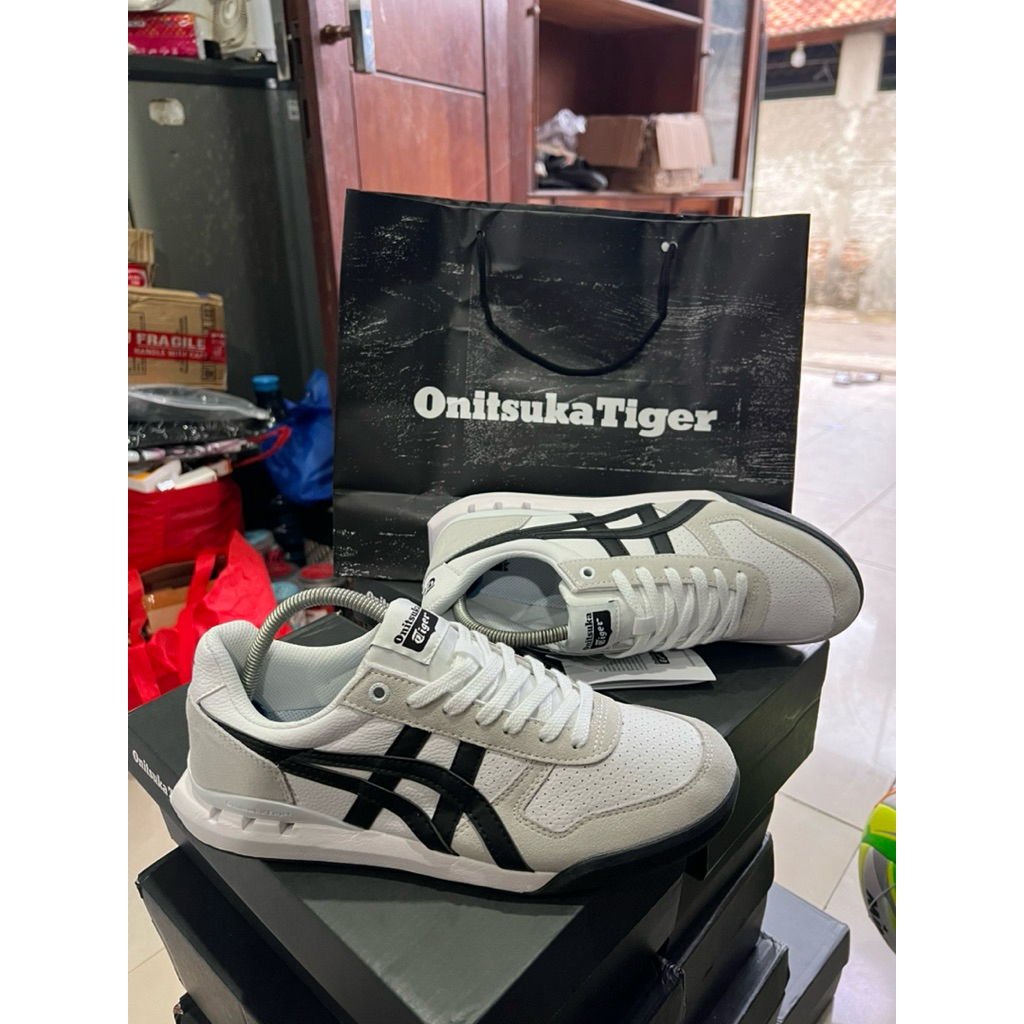 onitsuka ultimat original Made in Vietnam