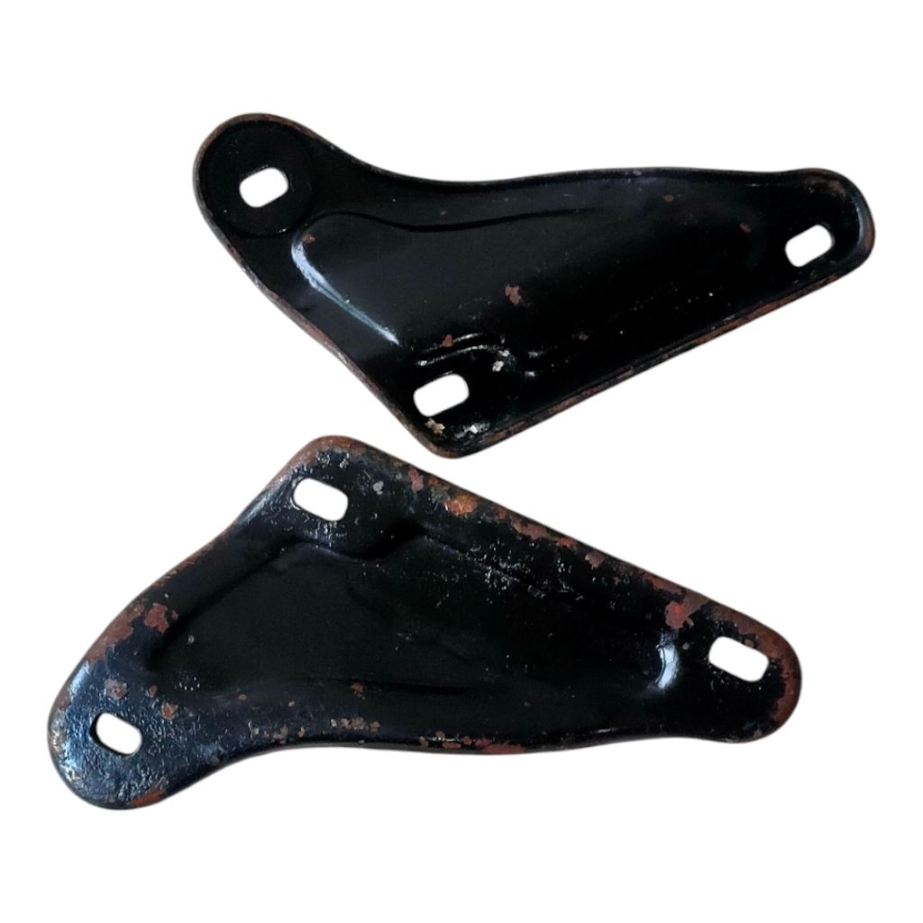 brecket  dudukan knalpot Honda star Astrea 800