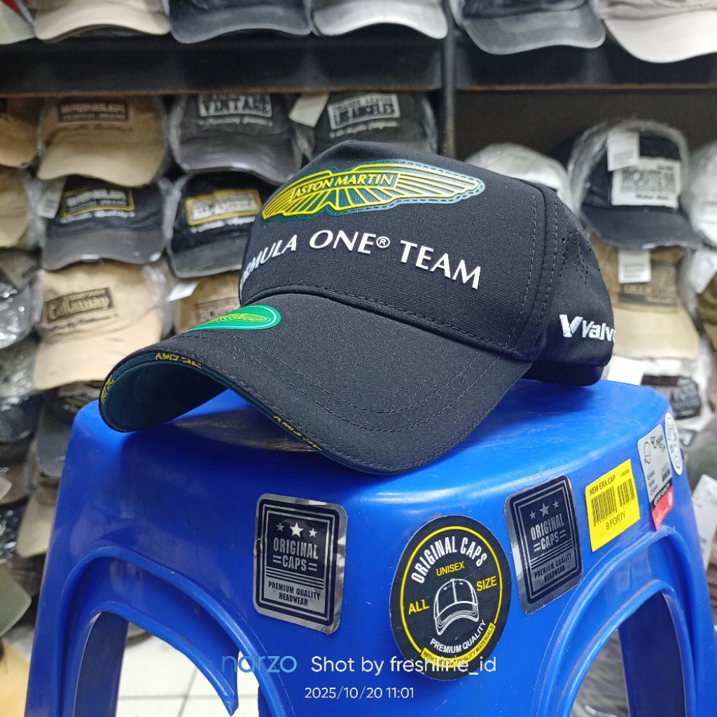topi balap Aston martin topi racing