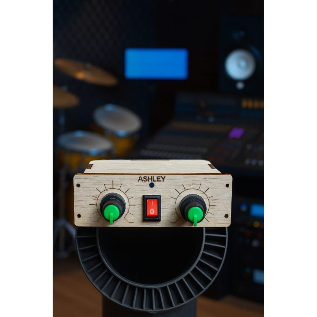 Power Amplifier 5 volt miniatur Ashley + kabel Aux