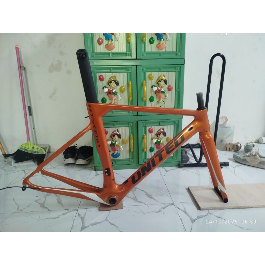 frameset united stygma carbon size 50