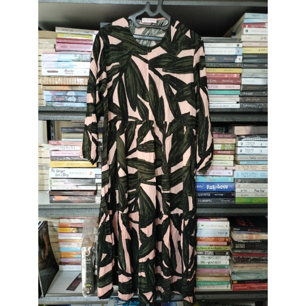 PRELOVED tunik bigsize hijau pink motif daun