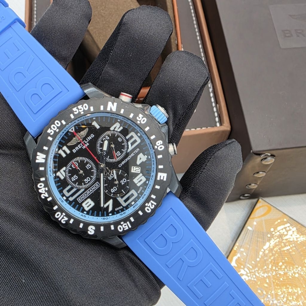 Jam Tangan BREITLING Endurance Chronometer – Sporty & Elegan