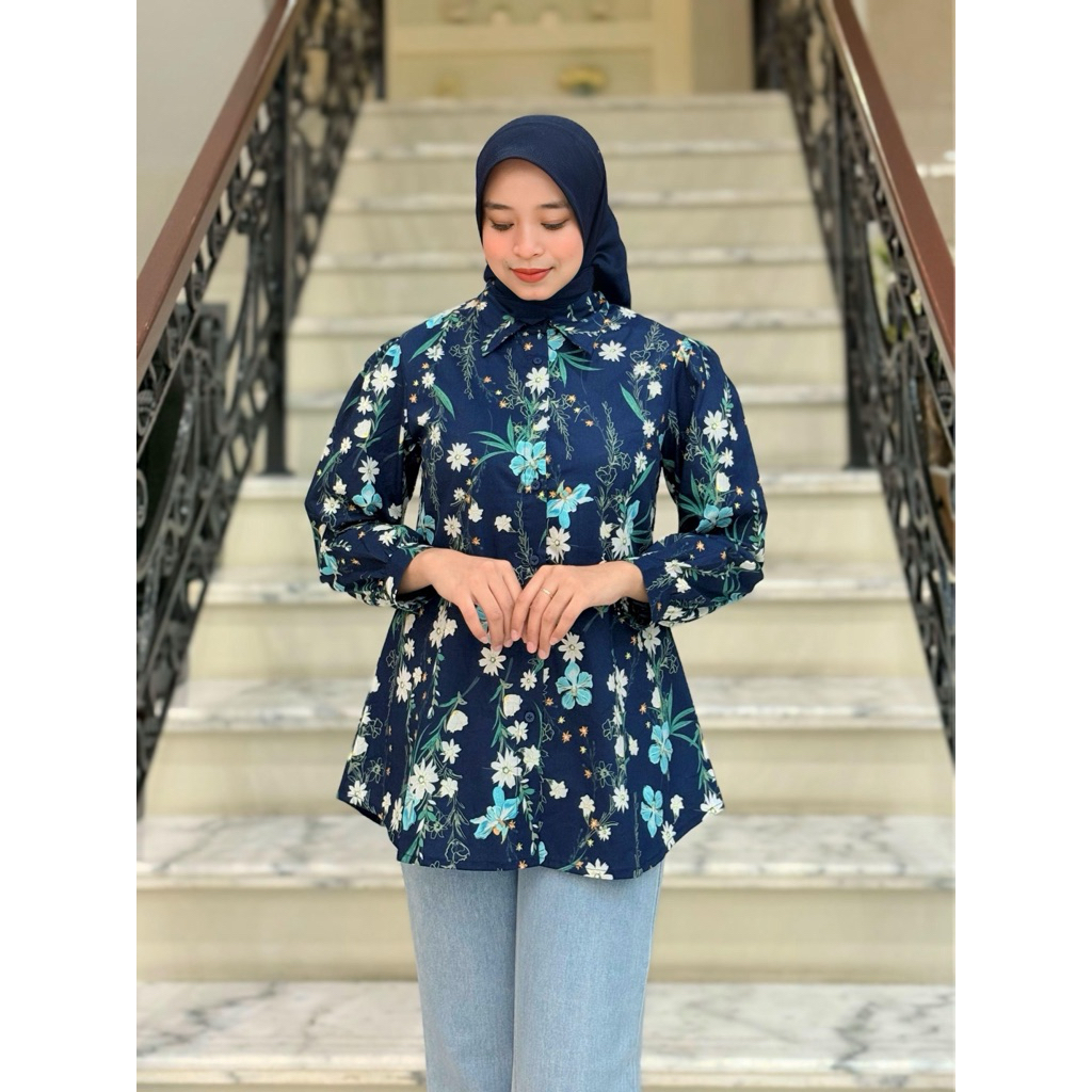 Kemeja bahan  katun Jepang  Motif bunga Krah kemeja Kancing depan full Tangan ada kancing manset Ori