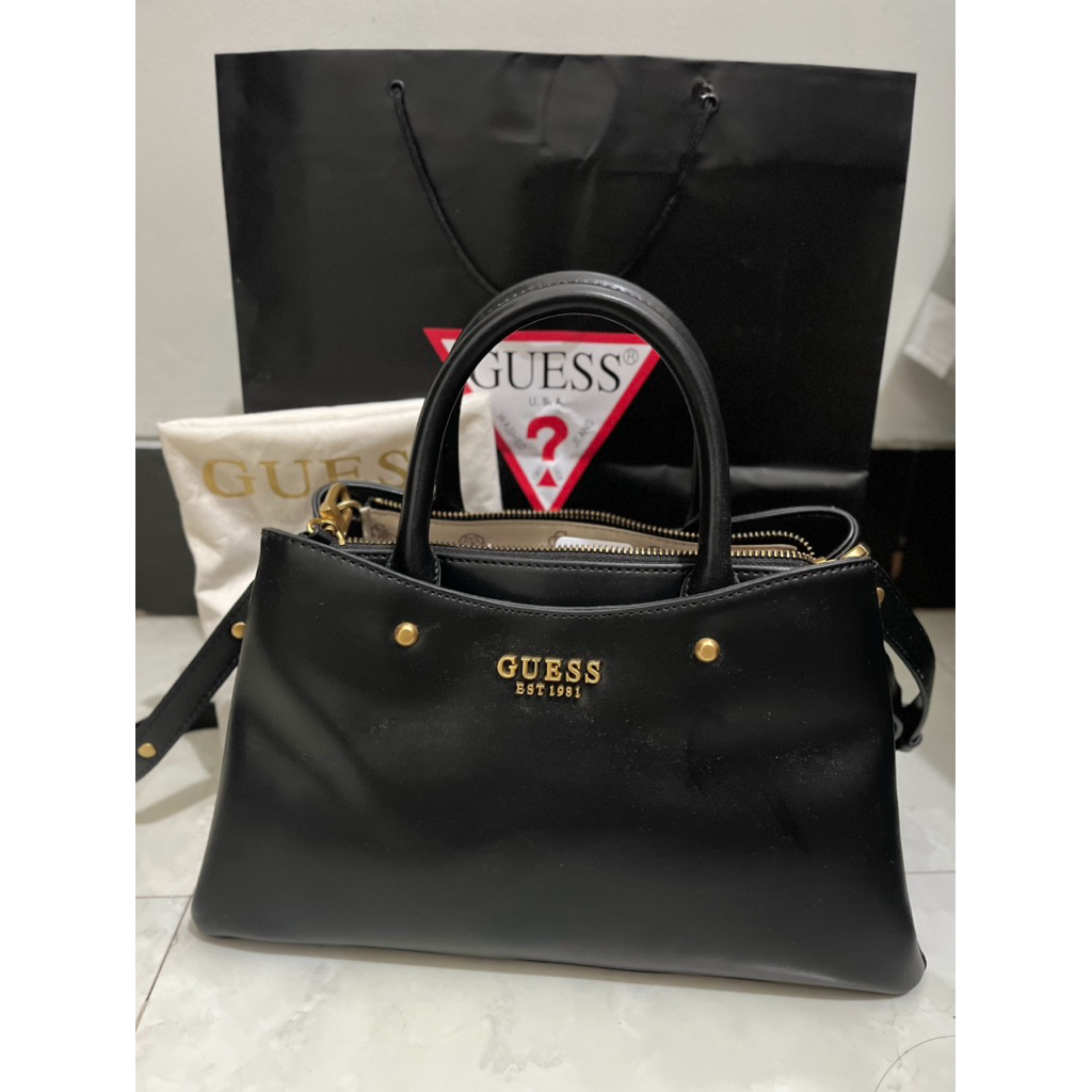 Guess Sarita Satchel