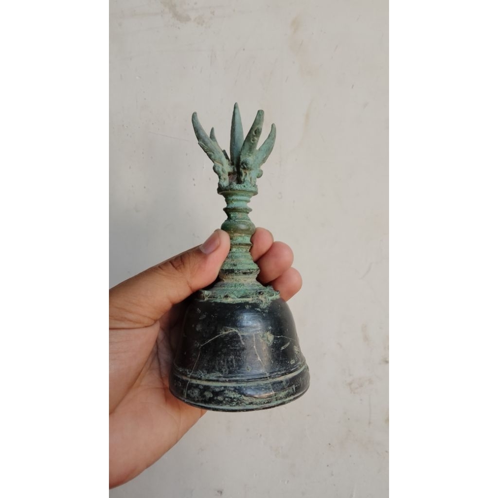 Genta (Lonceng Upacara Umat Hindu)