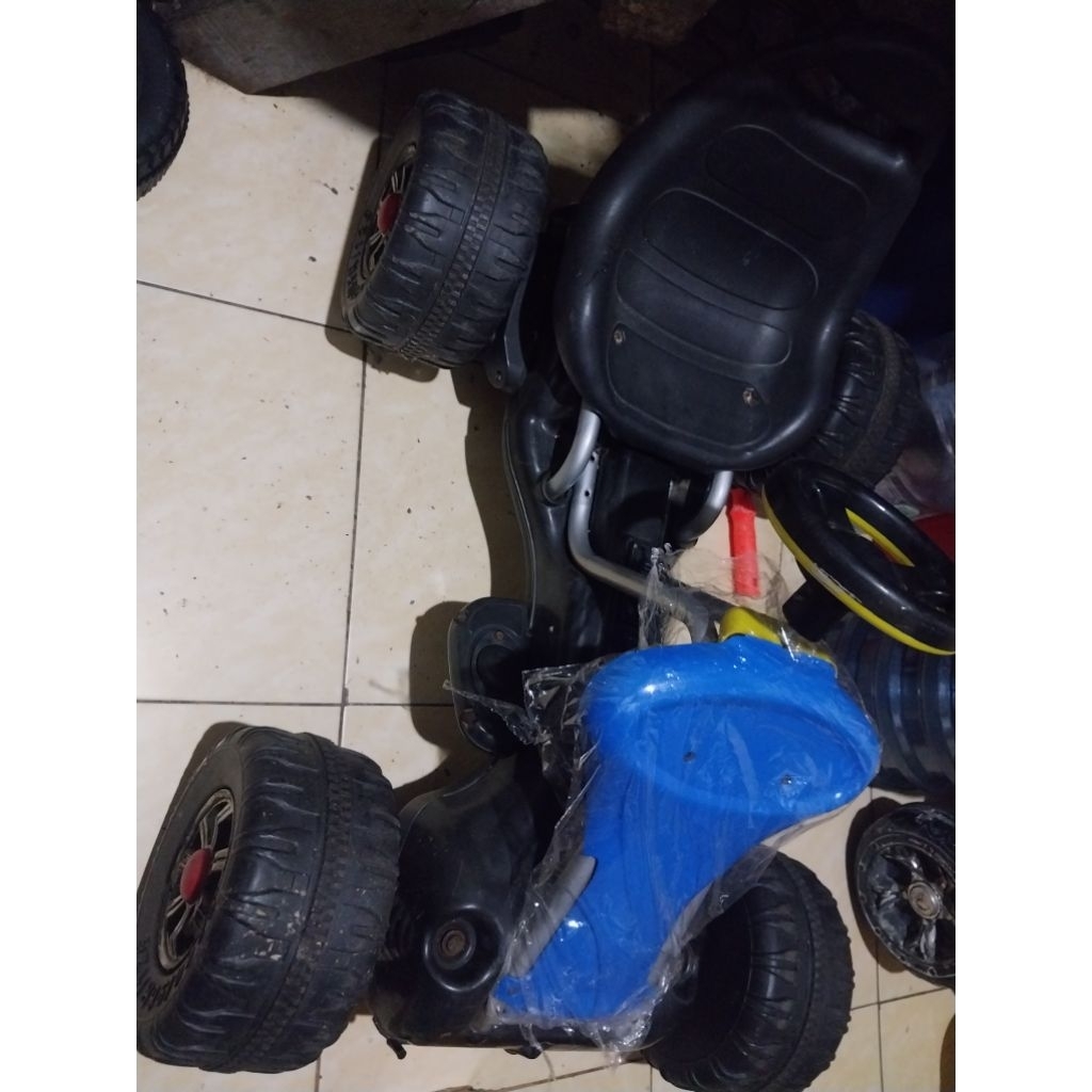 mobil aki gokar (bekas)