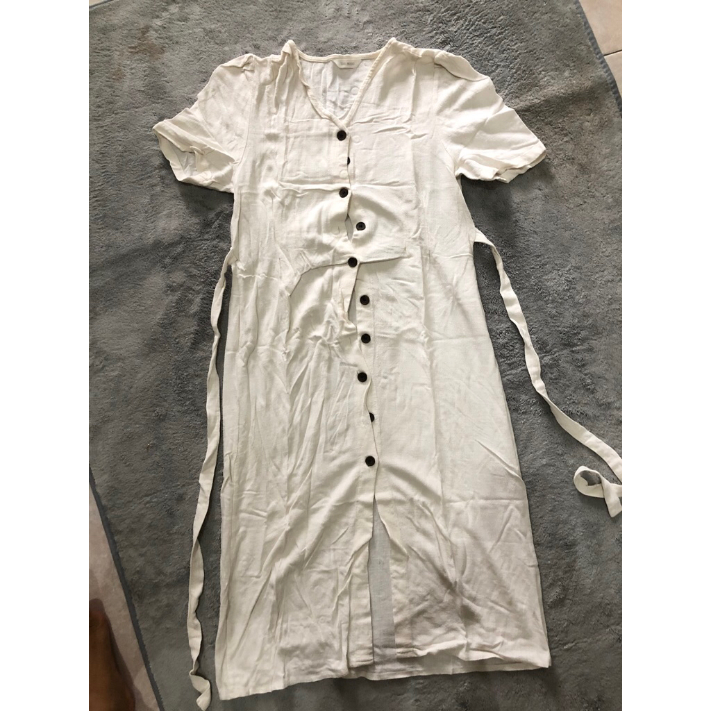 dress pantai broken white