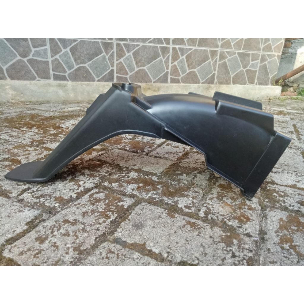 SLEBOR BELAKANG YAMAHA FIZR SPAKBOR BELAKANG YAMAHA FIZR