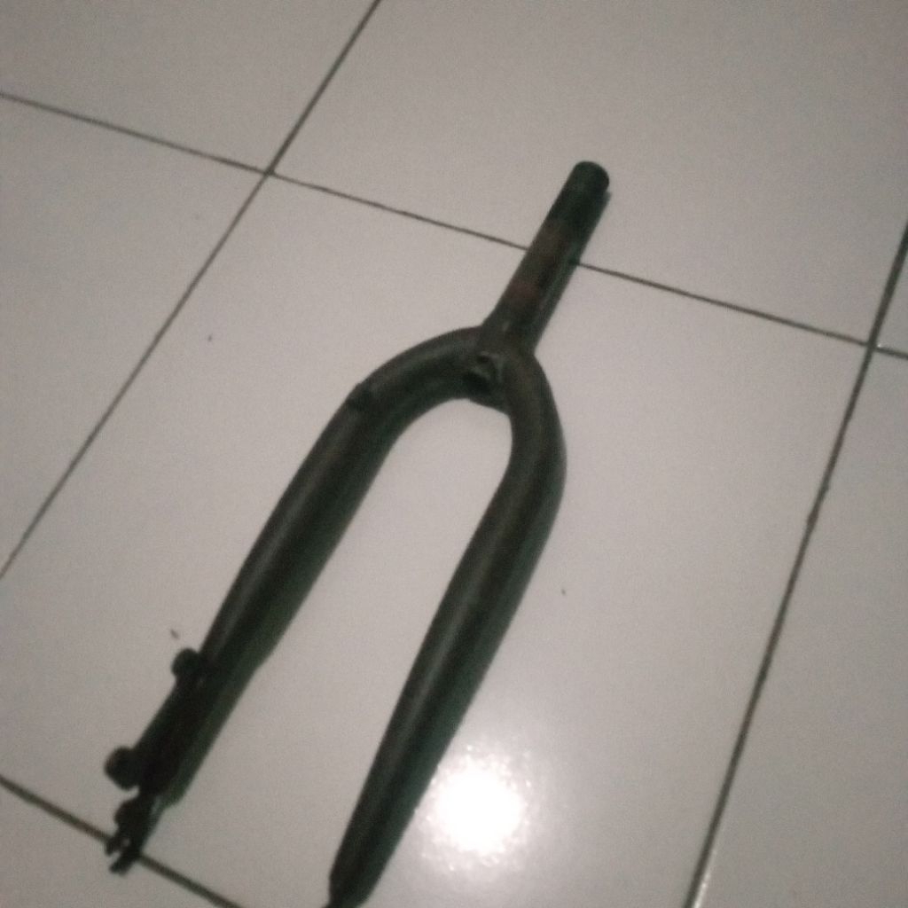 Fork sepeda ukuran 20 inch Copotan