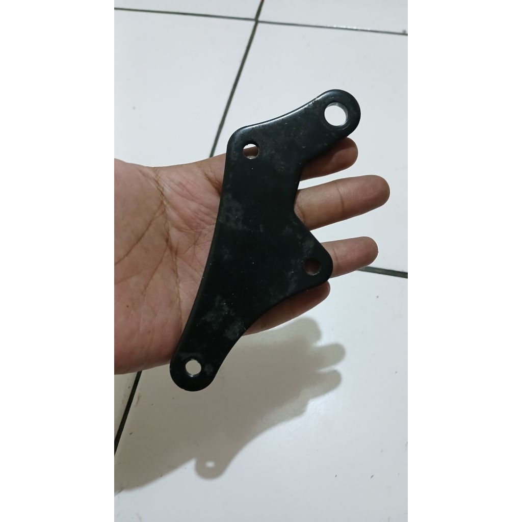 BRAKET KALIPER BEAT/SMASH/SUPRA