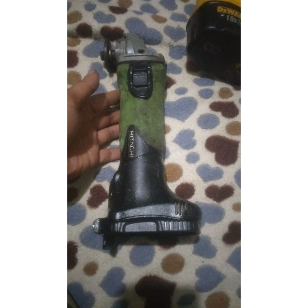 gerinda cordless hitachi