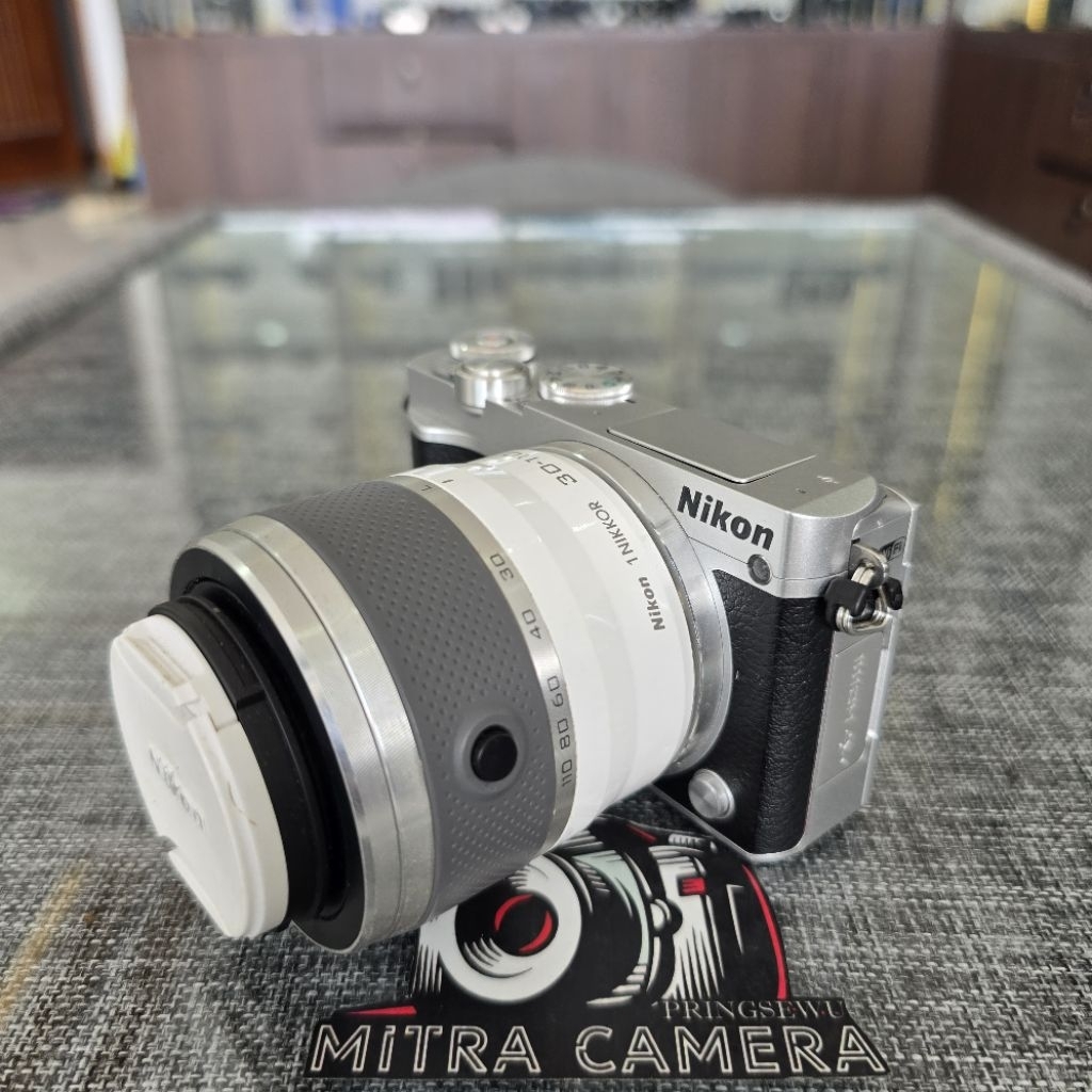 NIKON J5 Lensa Nikkor 30-110mm