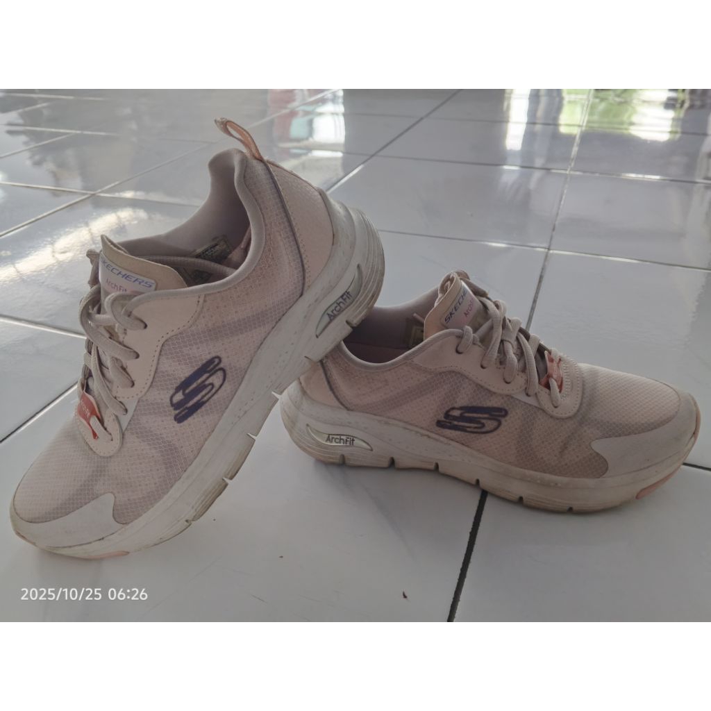 Skechers size 36 insole 23