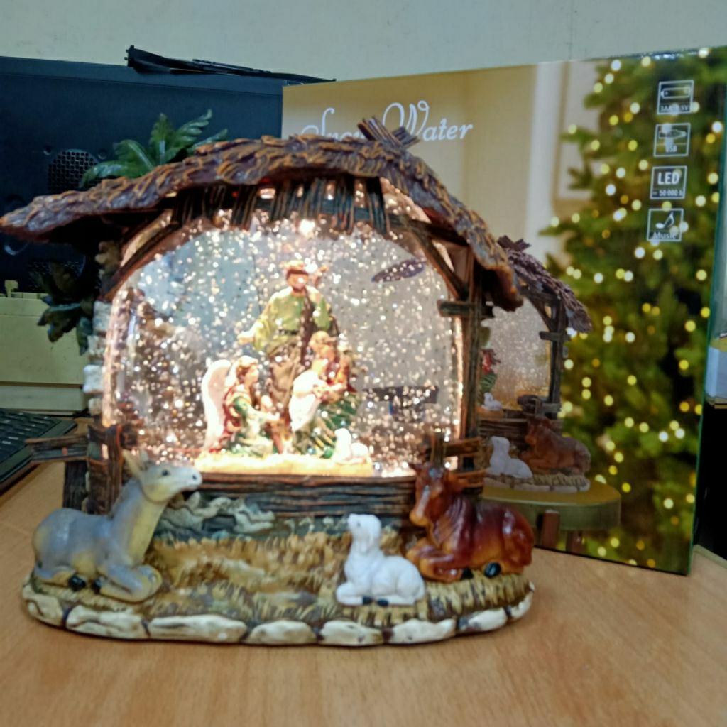SNOW GLOBE GLASSDOME KOTAK MUSIK AIR BOLA KACA NATIVITY  SNOW WATER WDL 24032A HAMPERA NATAL