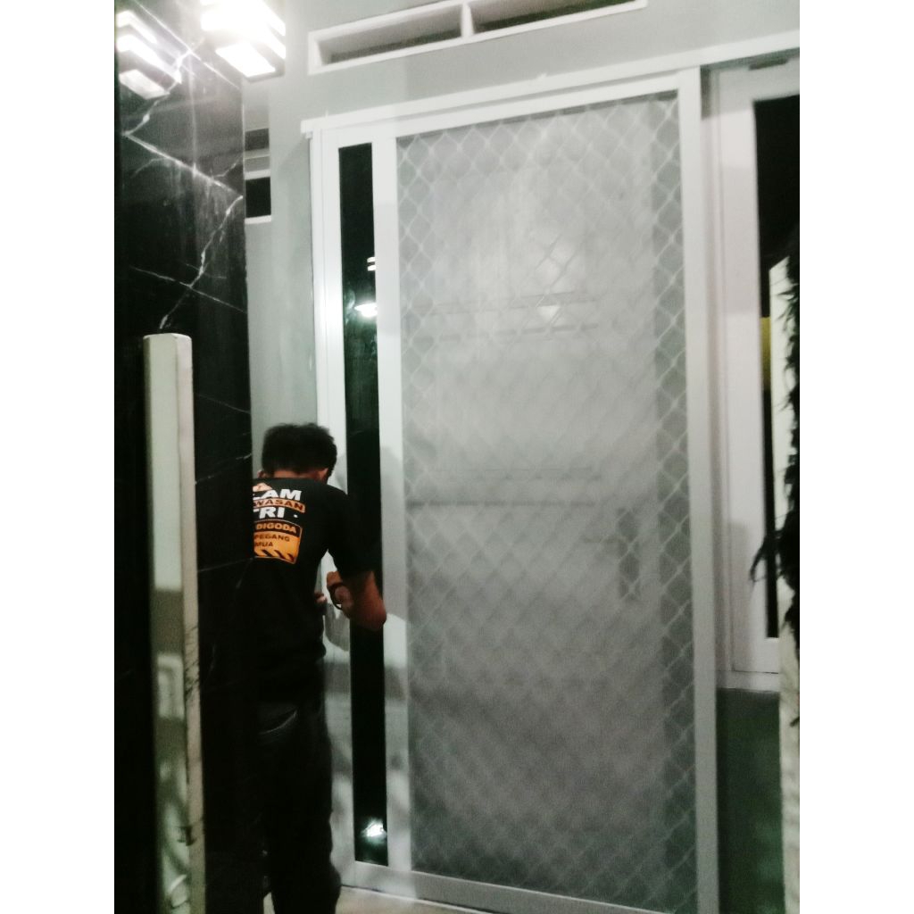 Pintu Expanda double kawat nyamuk model sliding Rell atas bawah