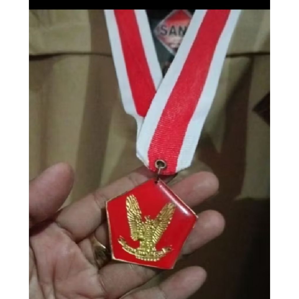 lambang Pramuka Garuda