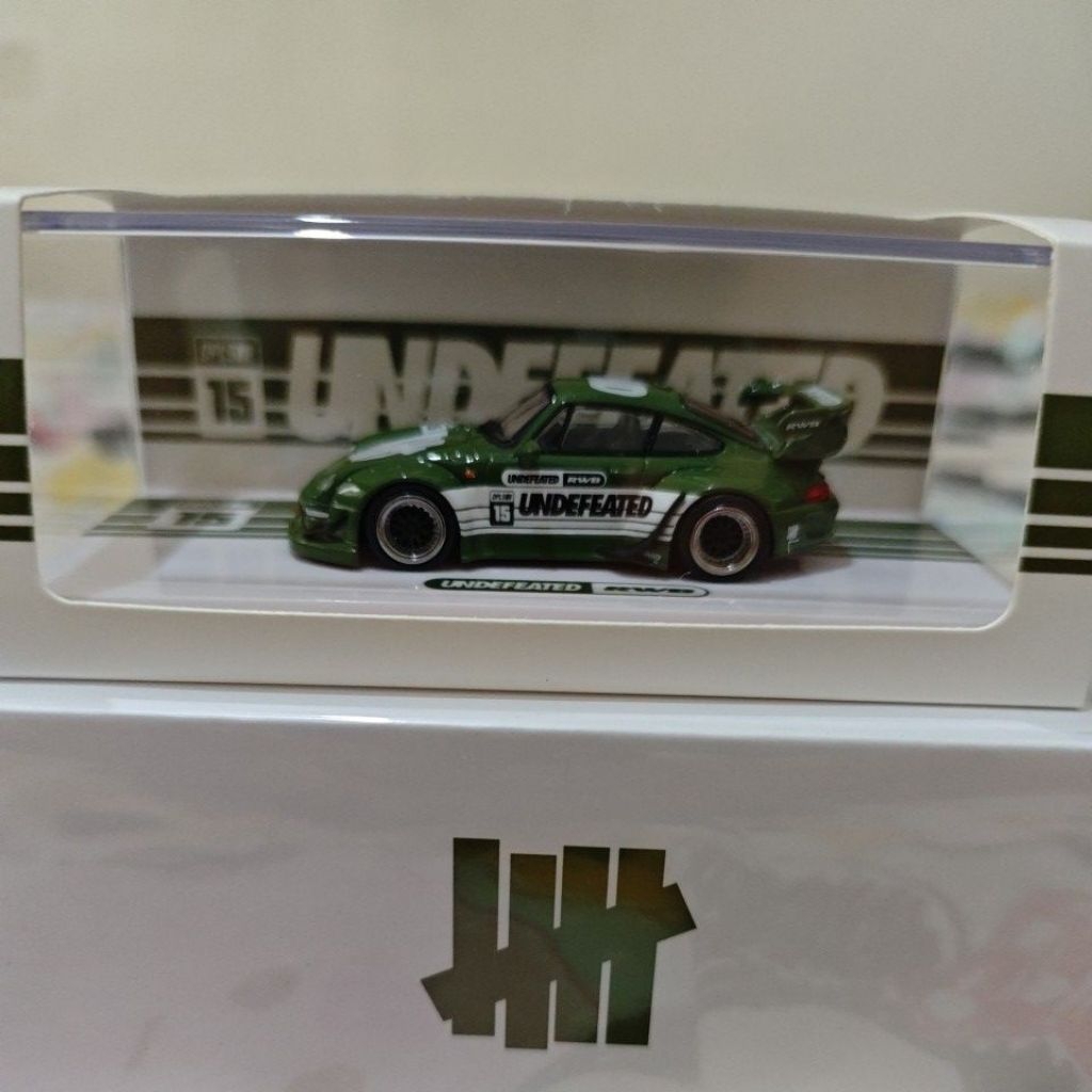 Inno 64 RWB 993 Porsche Undefeated