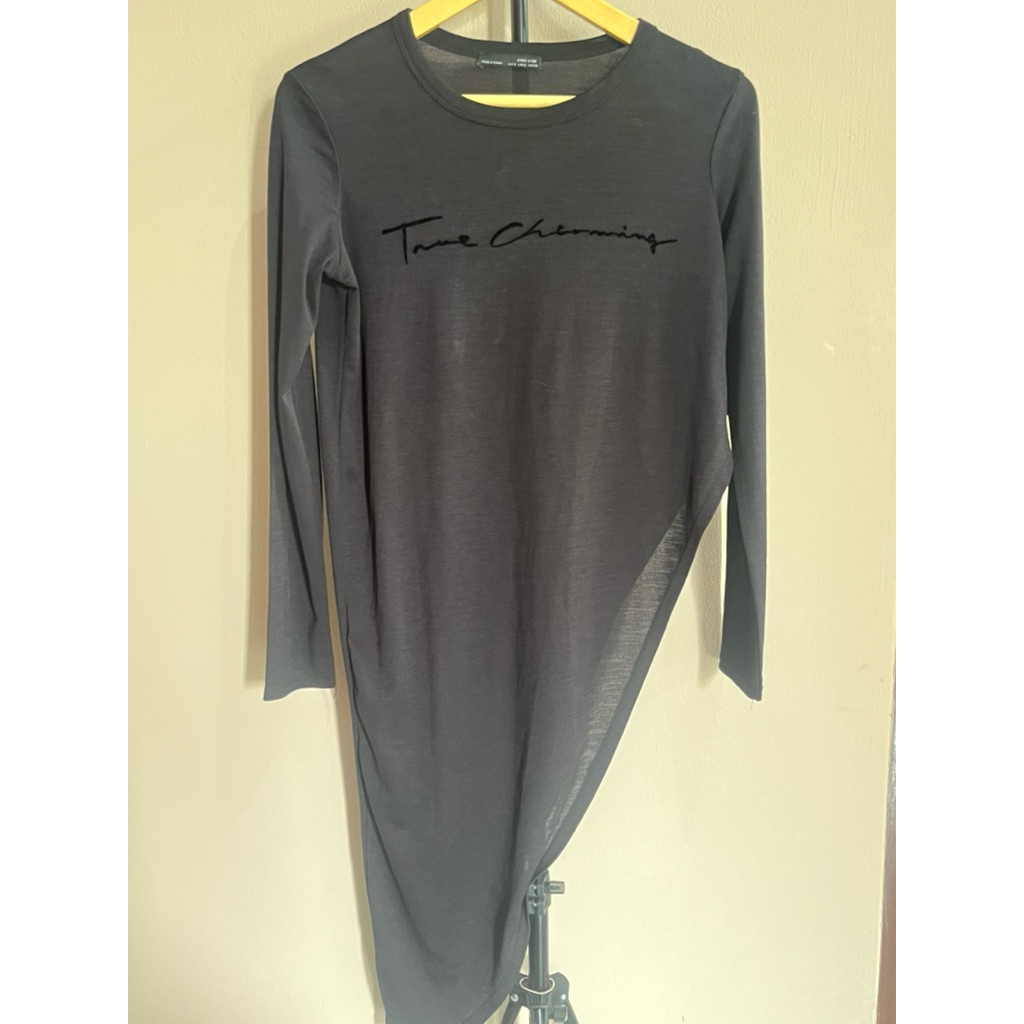 ZARA Atasan Wanita Hitam Lengan Panjang – “True Charming” Asymmetric Casual Top