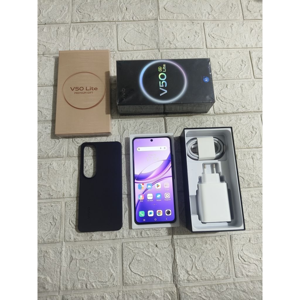 Vivo V50 Lite [5G] Ram 8+8/256 Fullset Original (Seken Mulus)