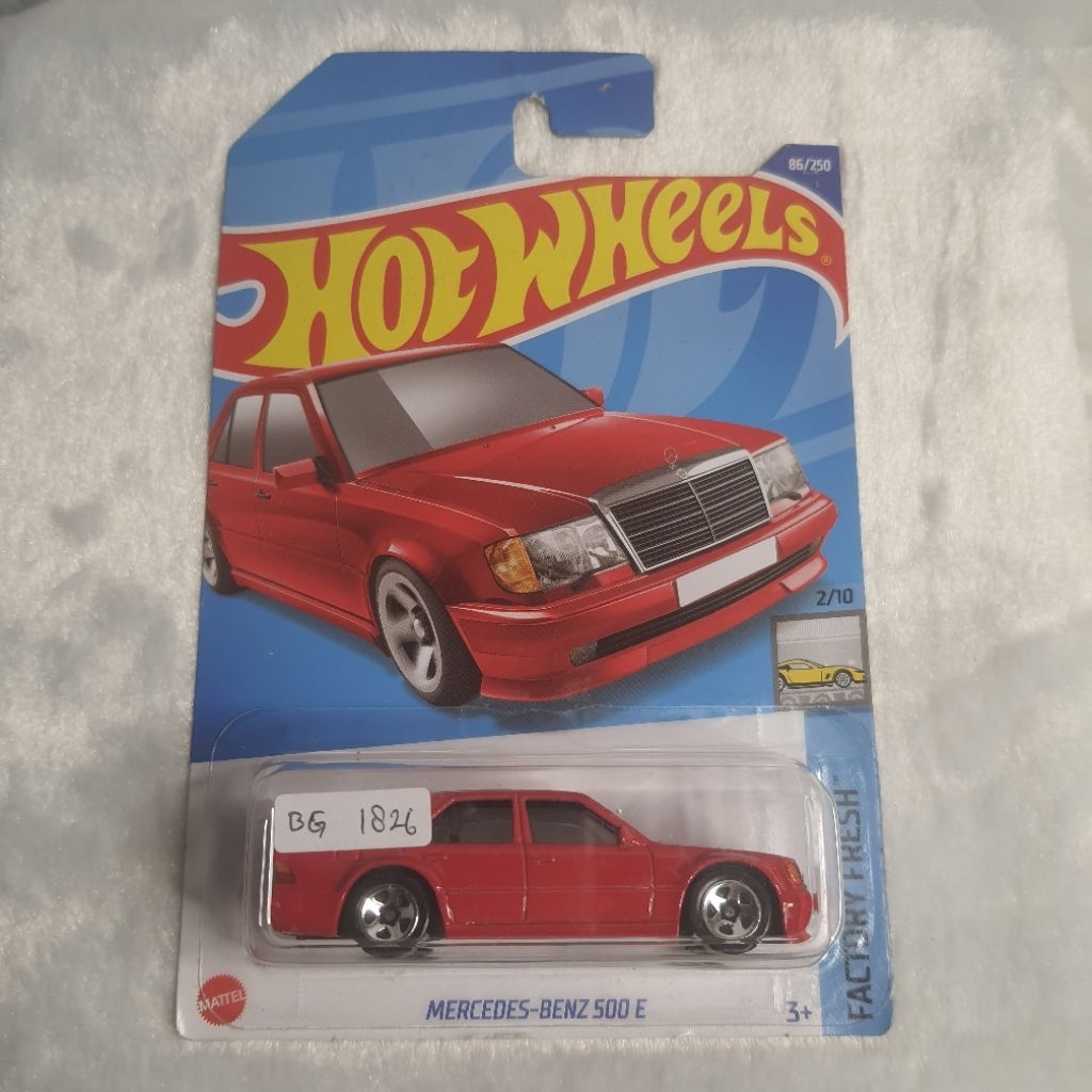 Hot Wheels Mercedes-Benz 500 E