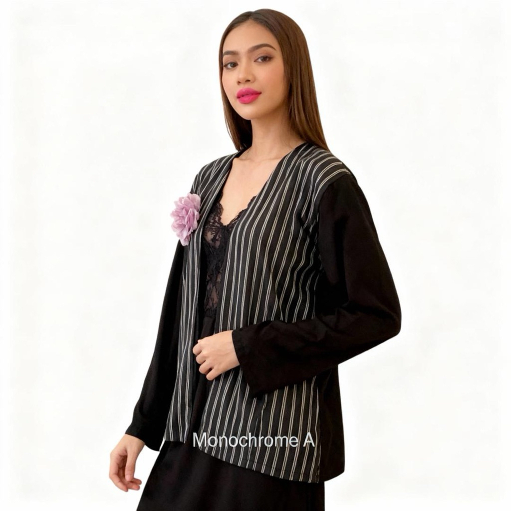 Cardigan tenun lurik wanita trendy