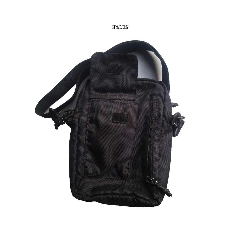 PRELOVED DC Shoes Dime Shoulder Bag Patch Logo Authentic