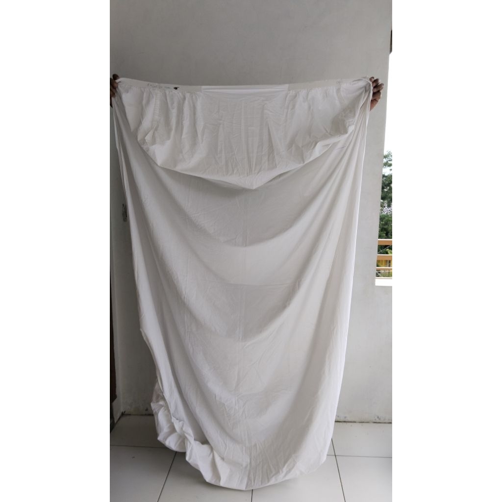 sprei putih hotel