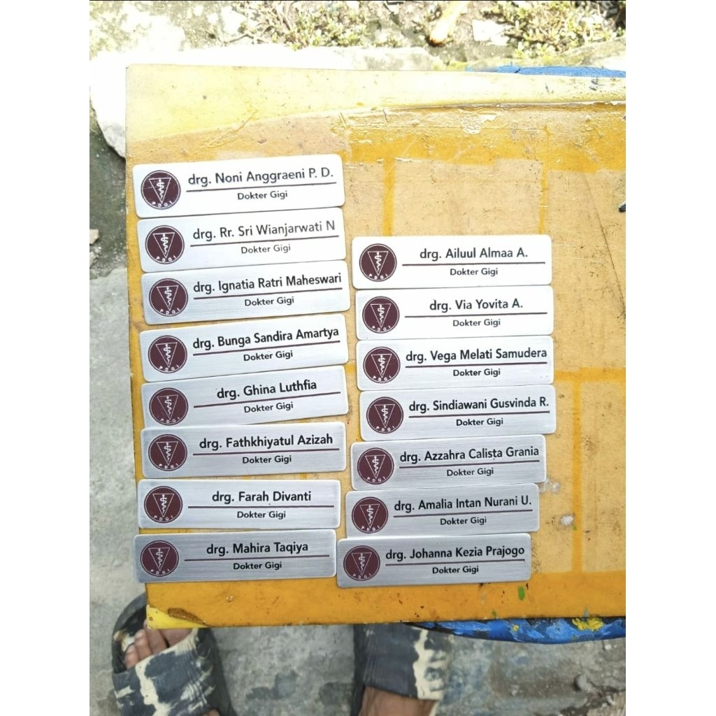 Name tag /papan nama dada PDGI Dokter Gigi Stainless