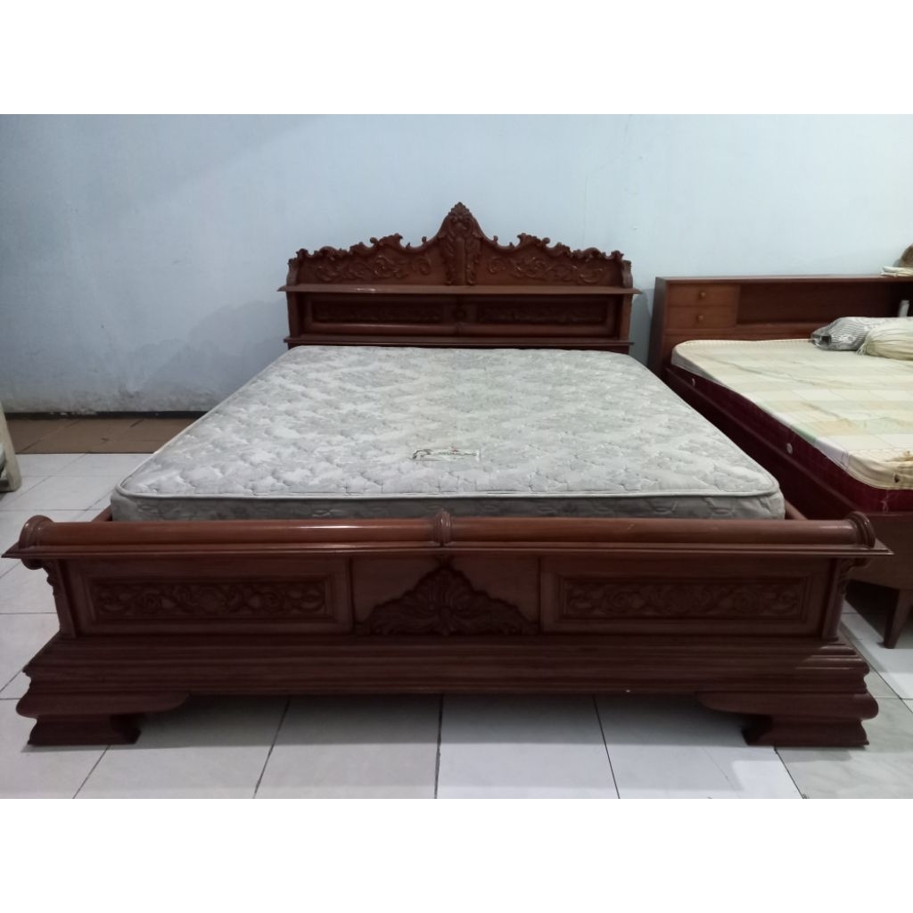 Ranjang Kayu Jati Ukir Naga & Phoenix