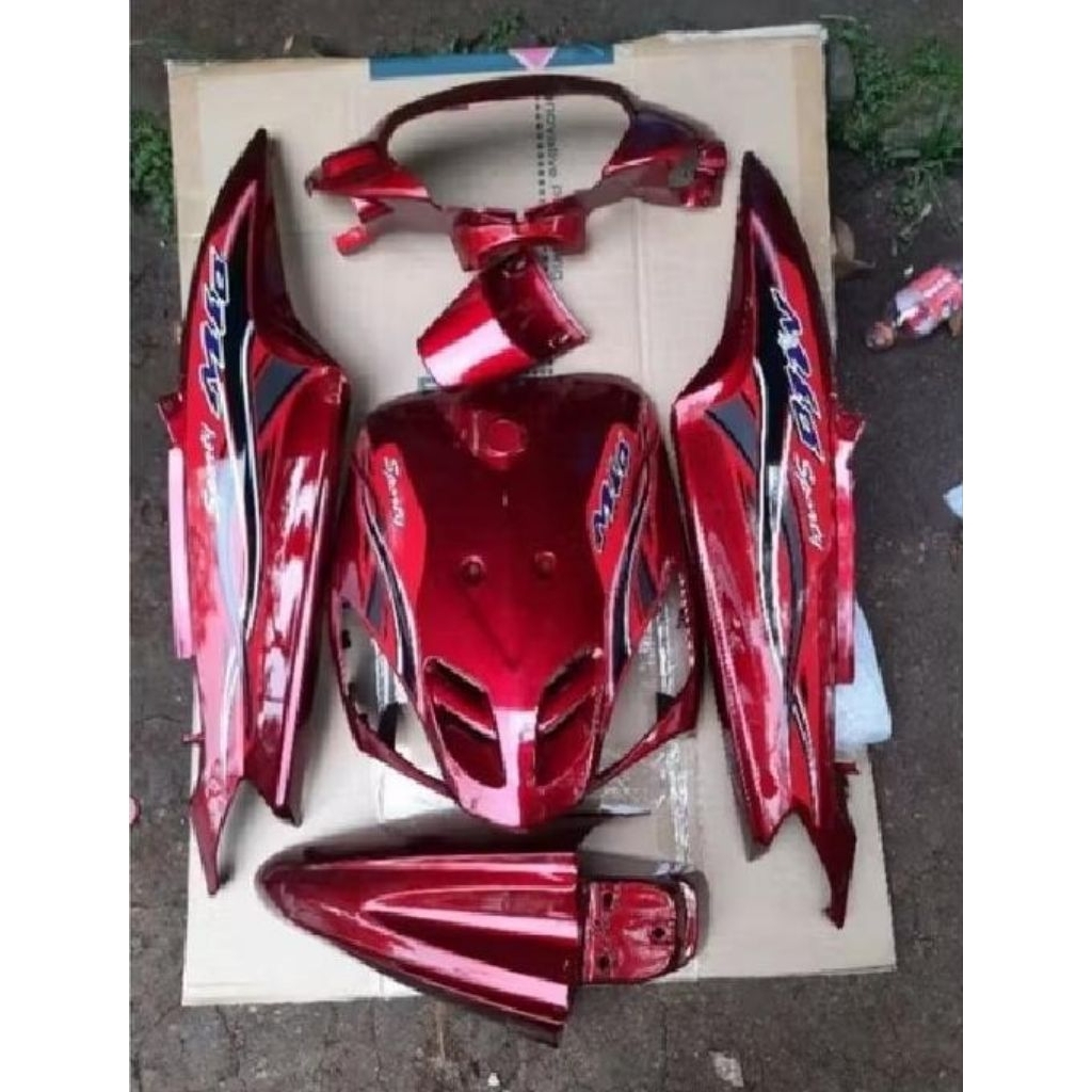 Paket bodi halus yamaha mio sporty warna merah maroon ples stiker sett bodi