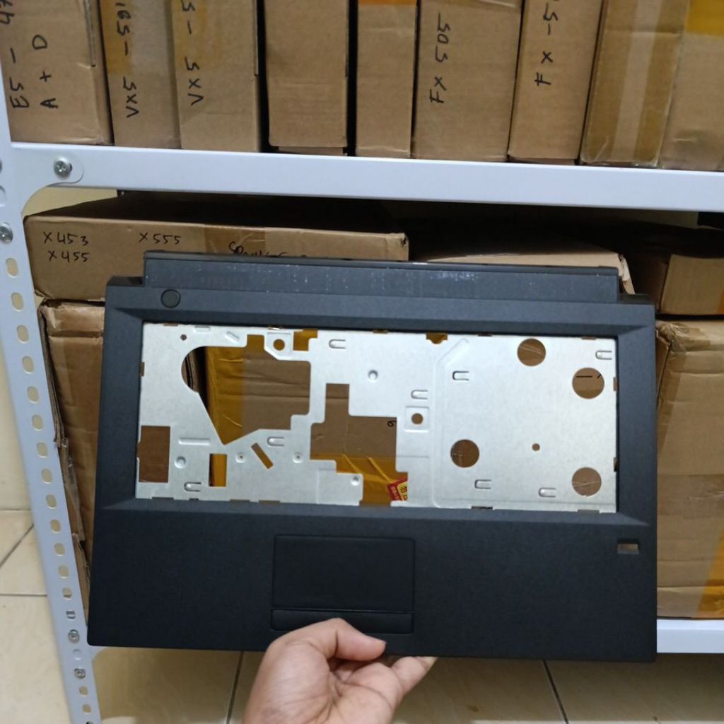 Casing Atas Top Case Laptop Lenovo B40-30 B40-45 B40-70 B40-80 B40