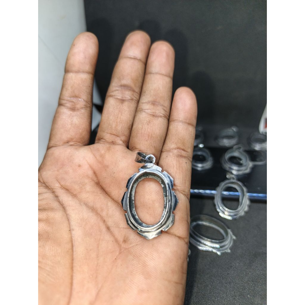 liontin emban akik monel silver ukuran 25x17