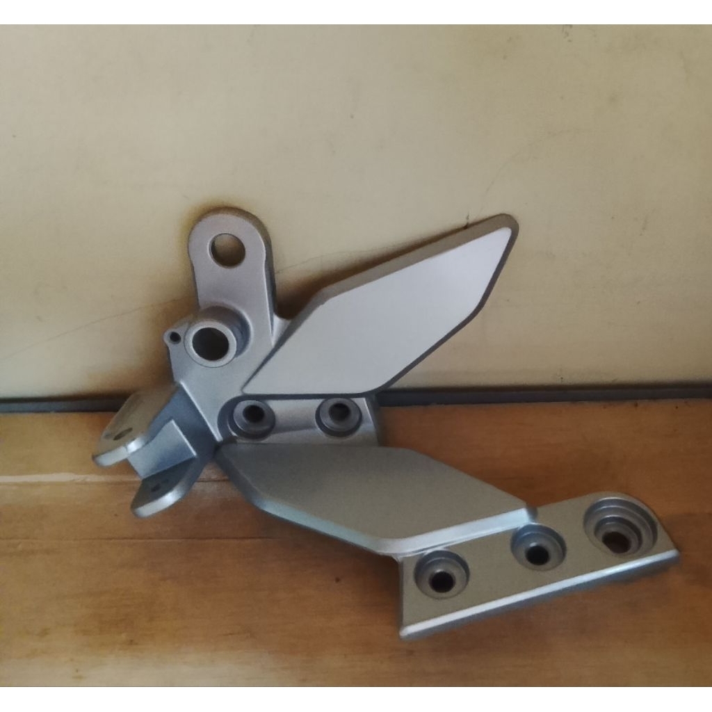 Footstep, dudukan Step pijakan kaki untuk motor Vixion old, Vixion lama/Jupiter-z/RX-King