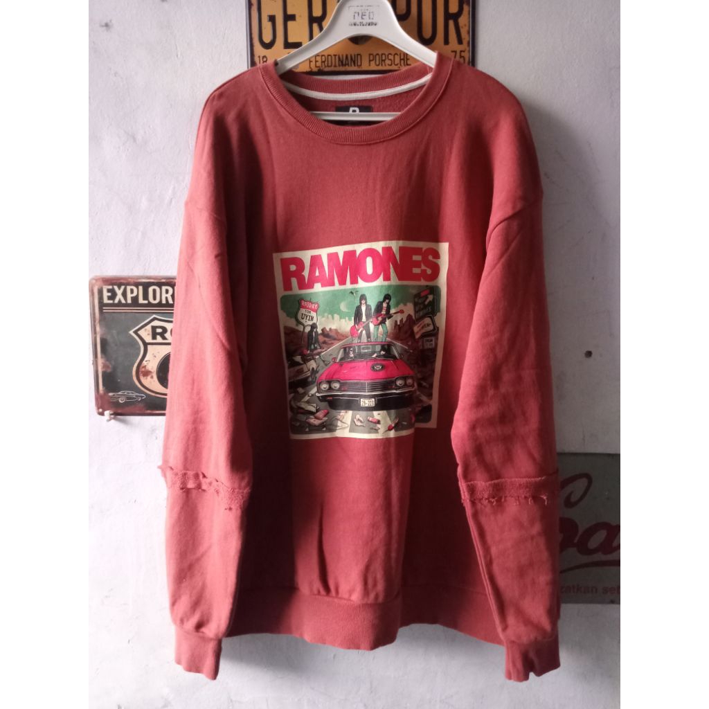 SWEATER RAMONES
