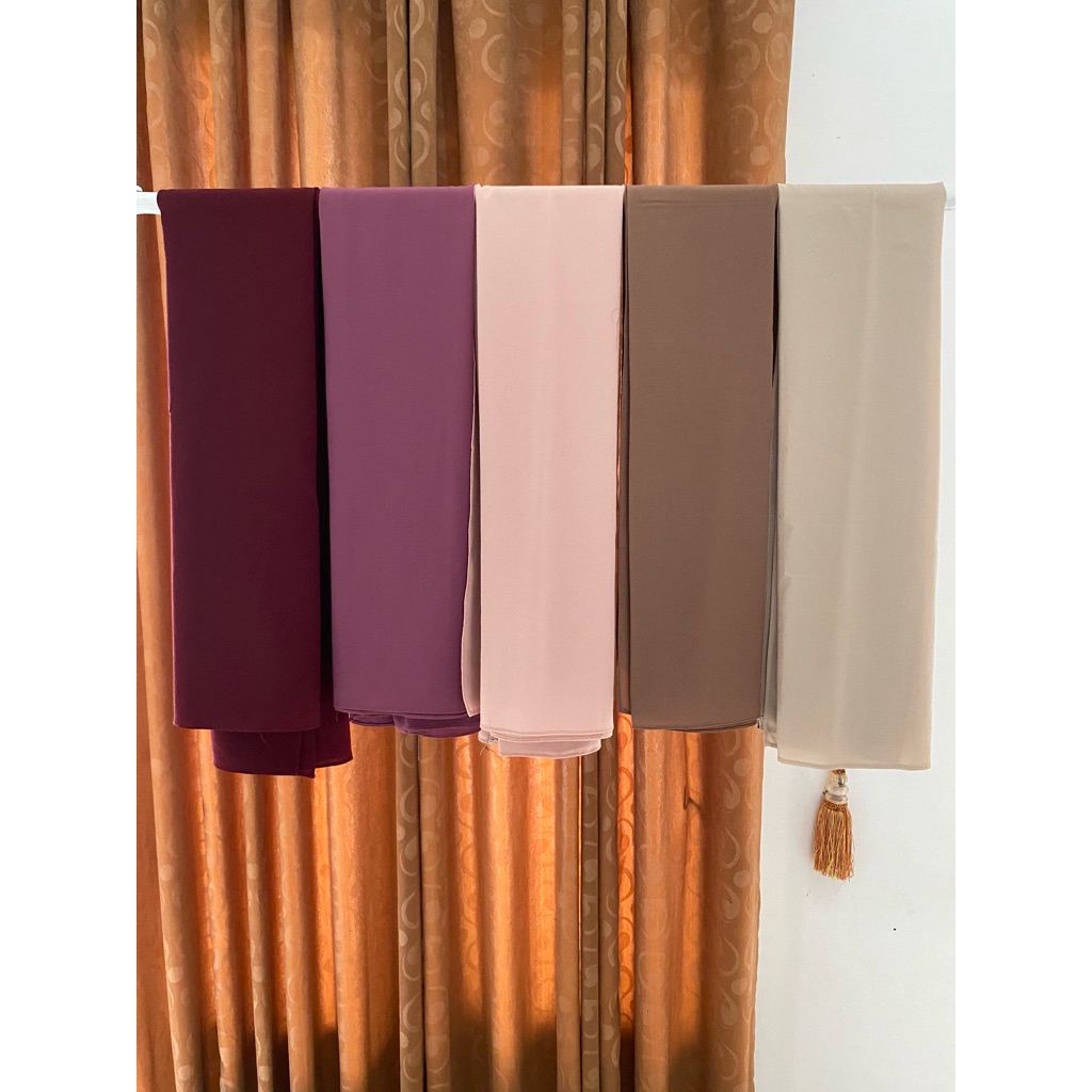 Jilbab Segi Empat Diamond Crepe Preloved - Maroon, Ungu, Pink, Coklat, Cream | Hijab Polos Elegan