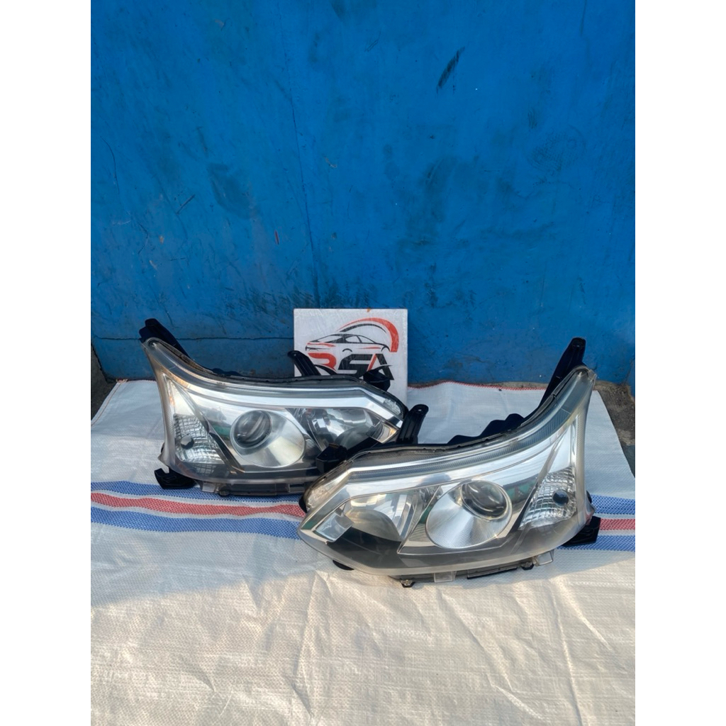 headlamp lampu depan Avanza veloz 2016 original