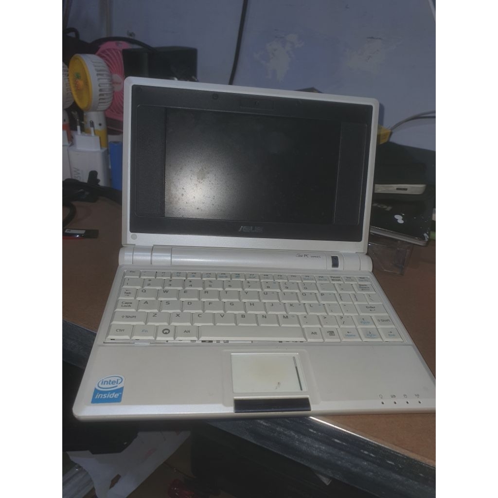 Asus Eee-PC 4G (baca deskripsi)