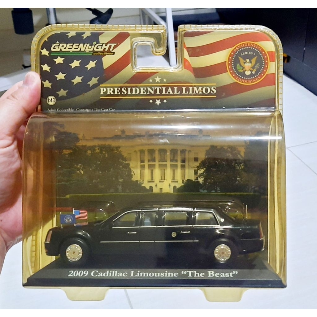GREENLIGHT PRESIDENTIAL LIMOS 2009 CADILLAC LIMOUSINE "THE BEAST"