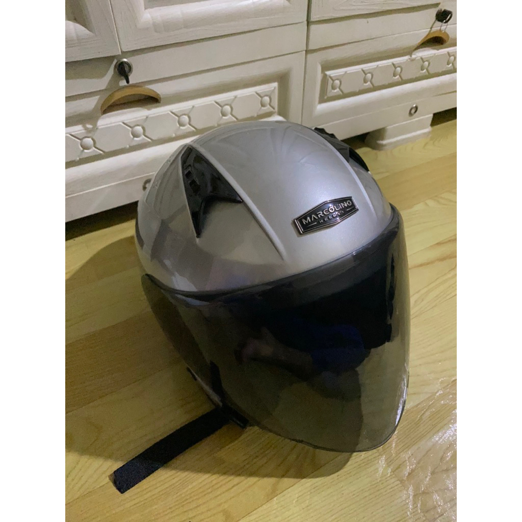 Preloved helm marcolino