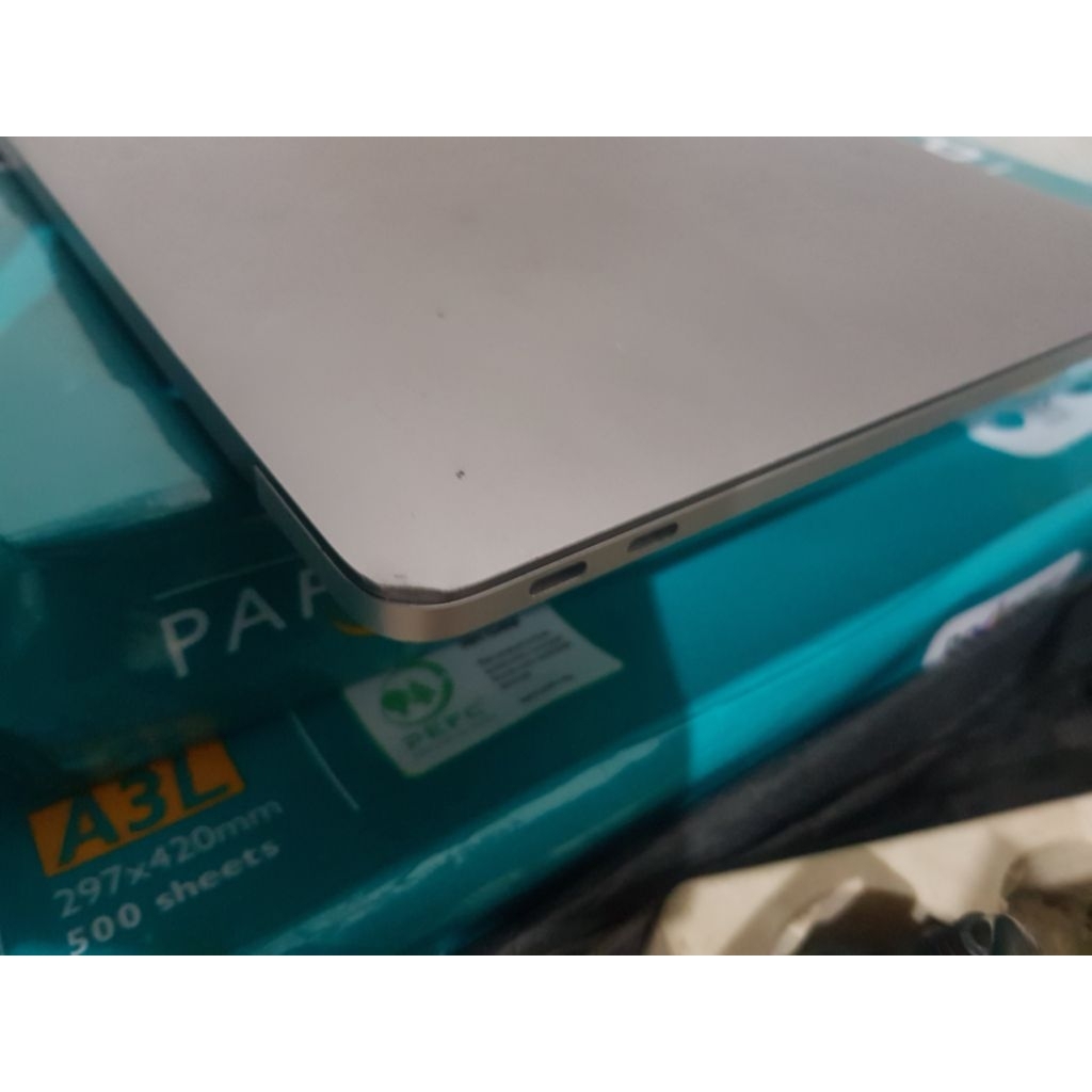 macbook pro 2017 core i5 matot ex service