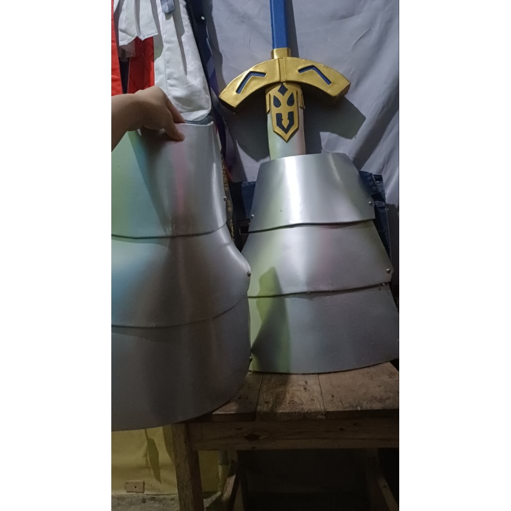 armor hips/samping Saber FGO cosplay stuff