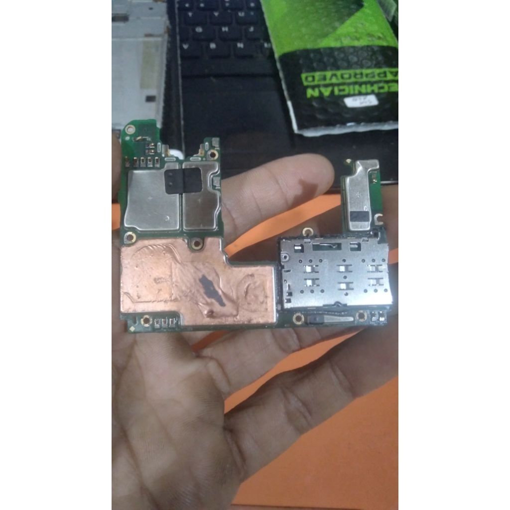 mesin oppo f11 pro 6/64 hidup minus layar tidak tampil