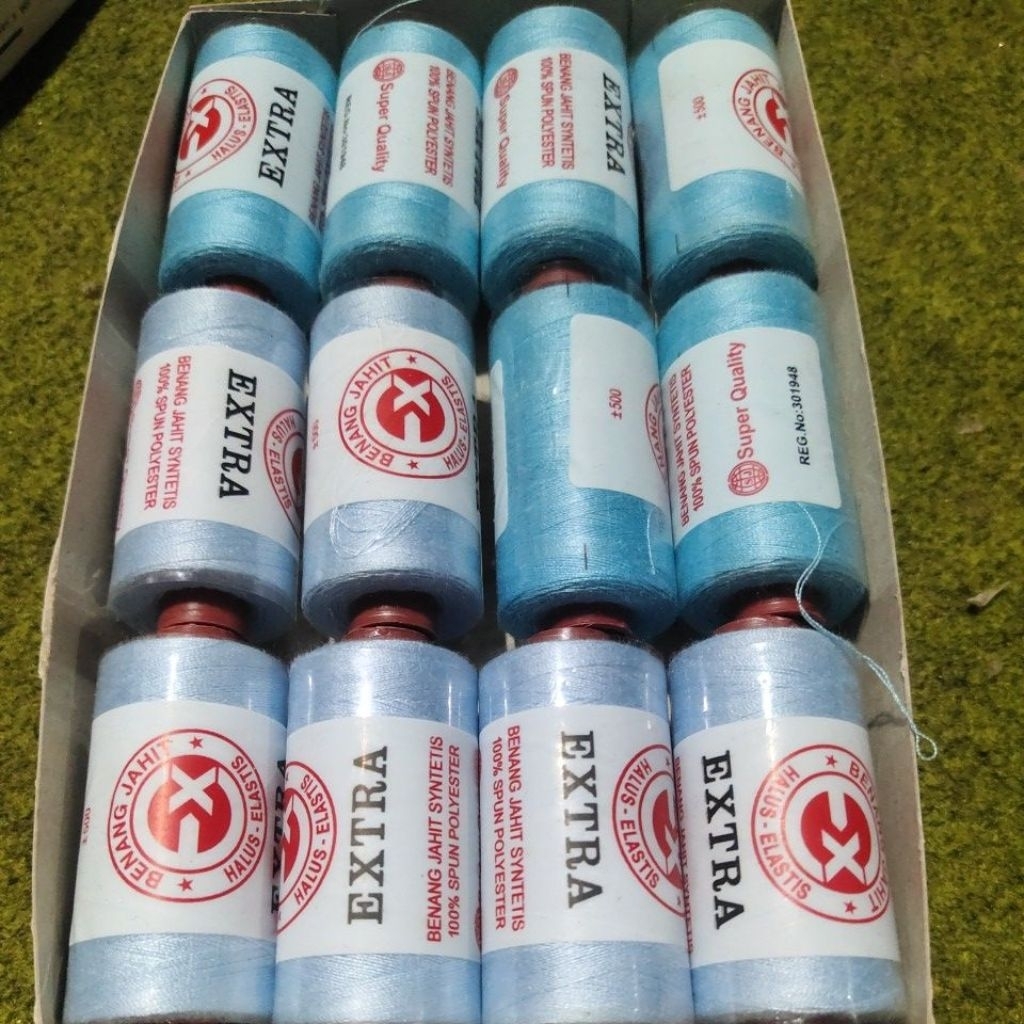 Benang jahit Extra biru muda & biru langit