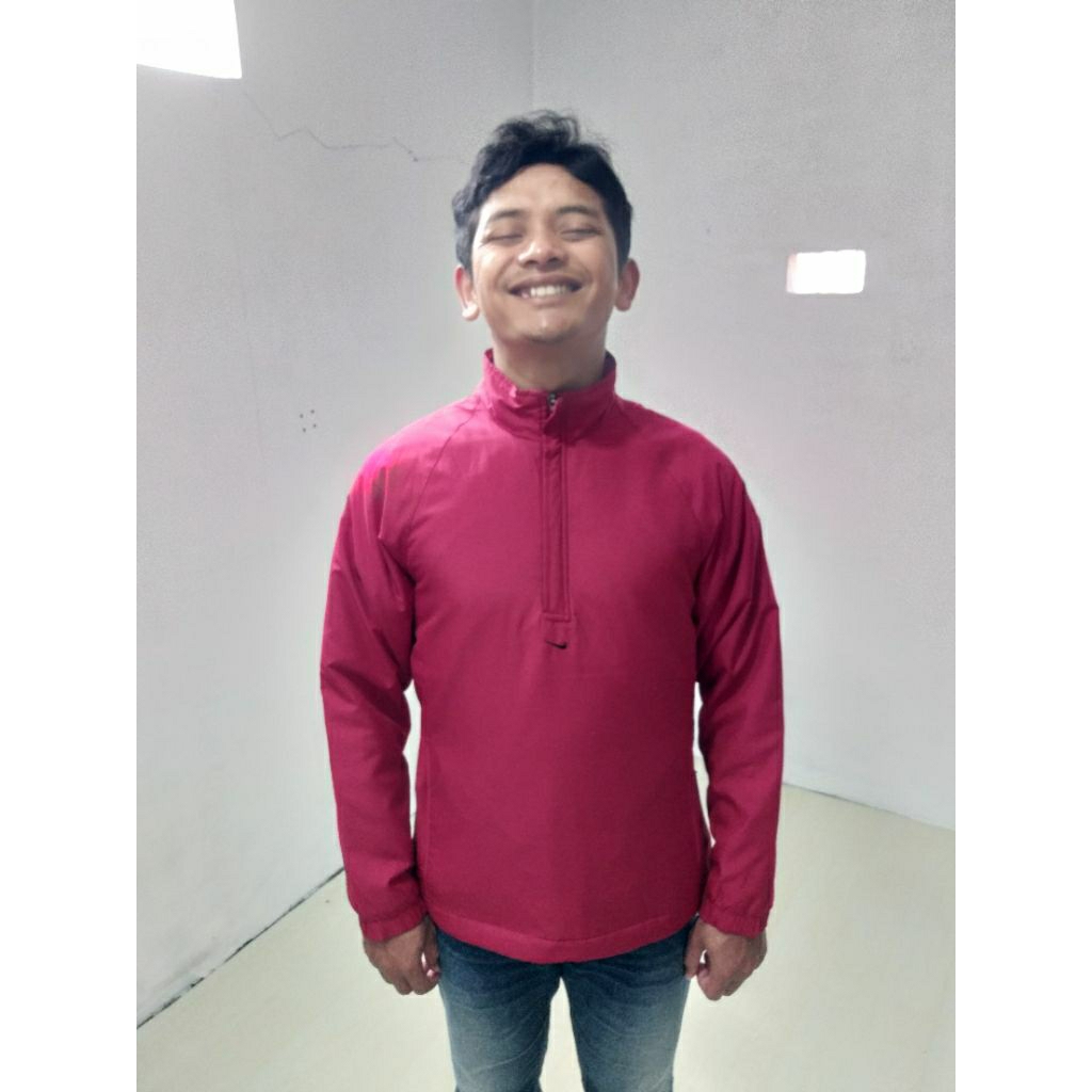 Nike Small Logo Center Halfzip