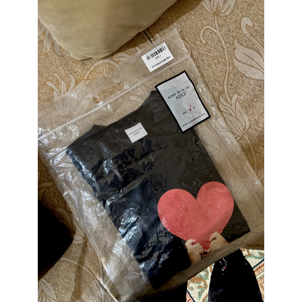 Preloved T-Shirt ADLV