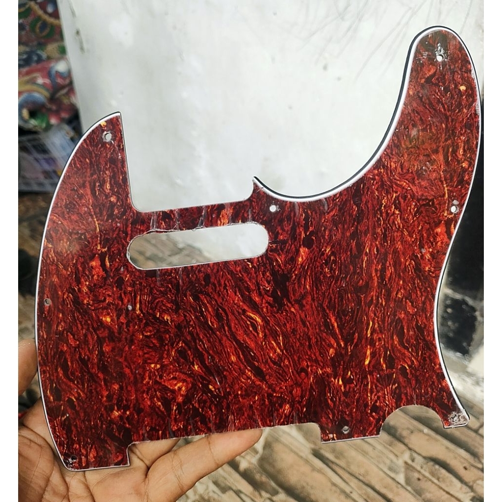 Pickguard pigat Gitar Fender Telecaster 3 ply Hitam tortoise putih