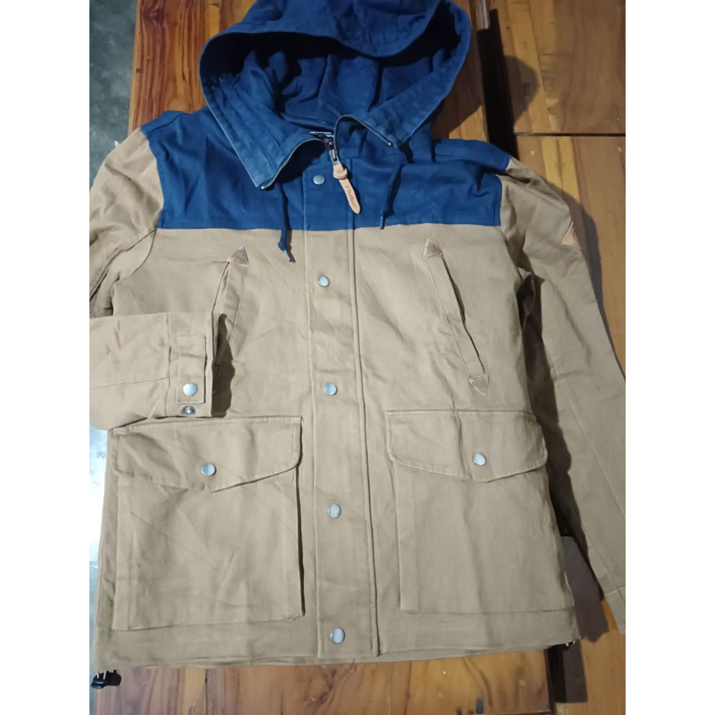 jaket fluke tebal poll