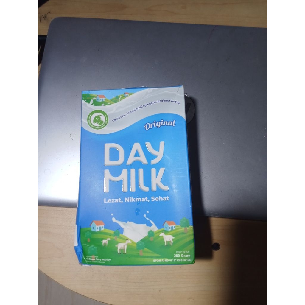 DAYMILK